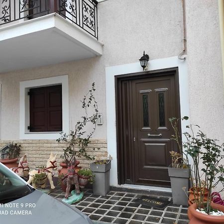 Όμορφο Διαμερισμα Με Δυο Κρεβατοκάμαρες Lejlighed Delphi Eksteriør billede